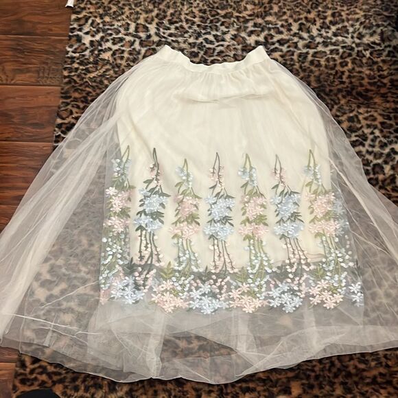 Moon Collection Off White Embroidered Boho Cottage Core Tulle Skirt - Picture 7 of 12